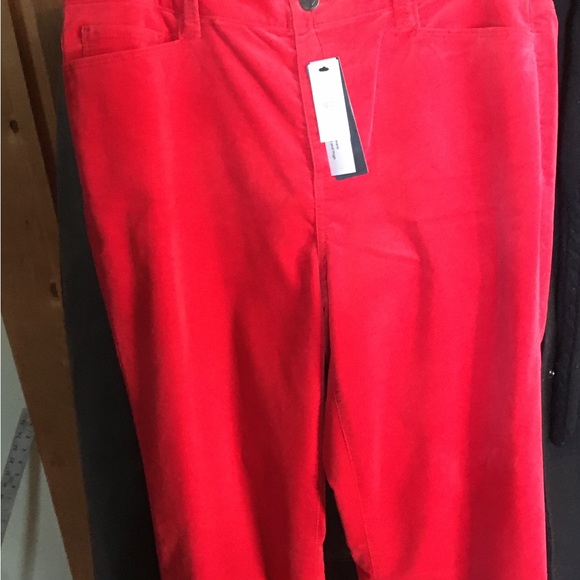Last call***Talbots Beautiful red velveteen pants-8 NWT    R $89.50 - Picture 5 of 7